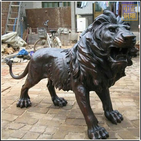 鑄造大型銅獅子雕塑.jpg