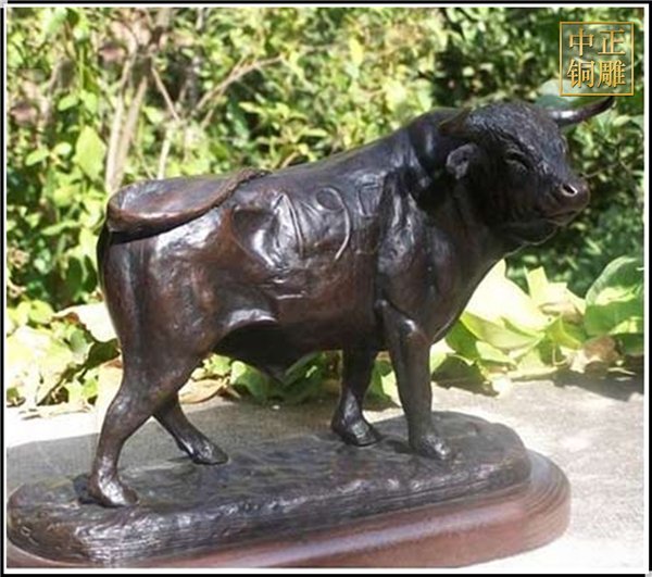 銅牛雕塑定做