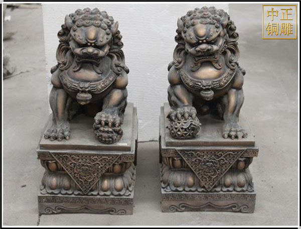 一對(duì)銅獅子銅雕.jpg
