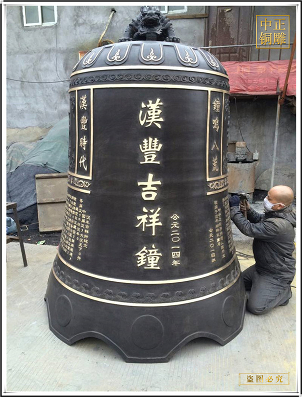 寺院祈福大銅鐘
