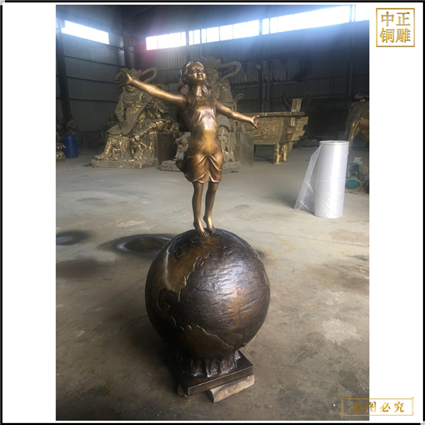 廠家供應(yīng)西方人物雕塑