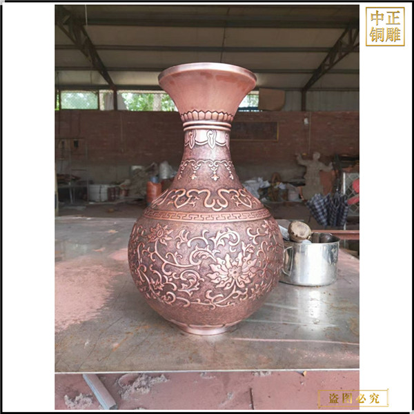 銅花瓶鑄造廠家