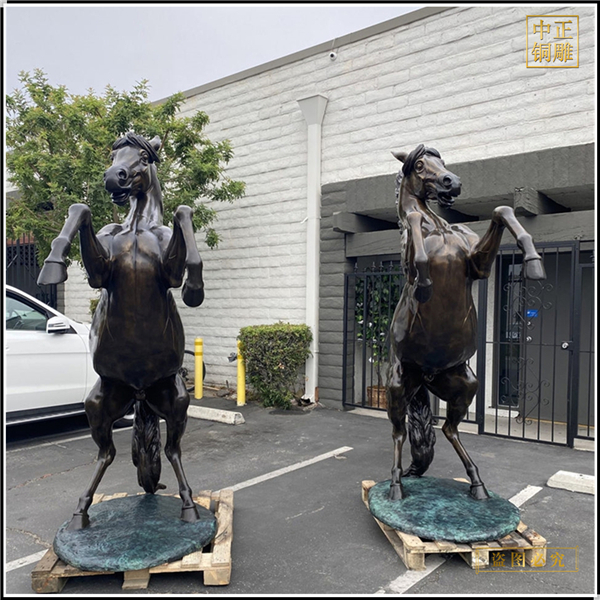 一對(duì)景觀銅馬雕塑